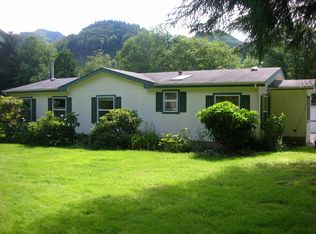 16705 Southpoint Dr, Nehalem, OR 97131