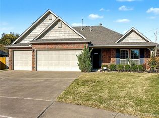 1410 W Boston Pl, Broken Arrow, OK 74012