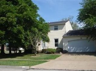 4319 Forest Hill Dr, Lorain, OH 44053