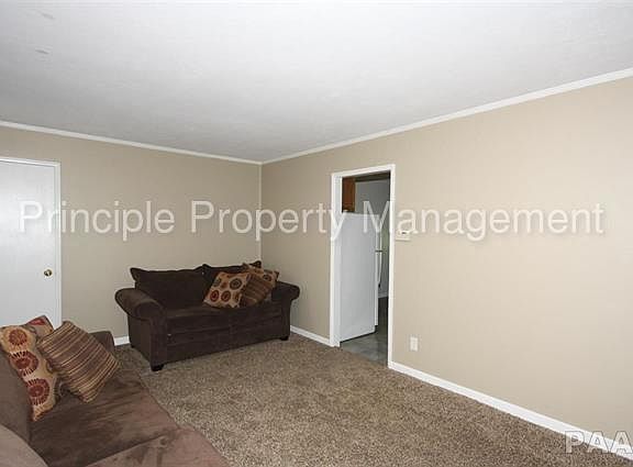 3rd image of 4309 N Independence Ave