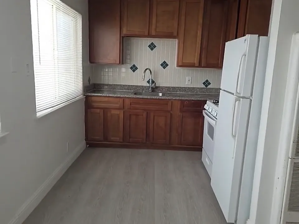 1750 Diane Ct #7