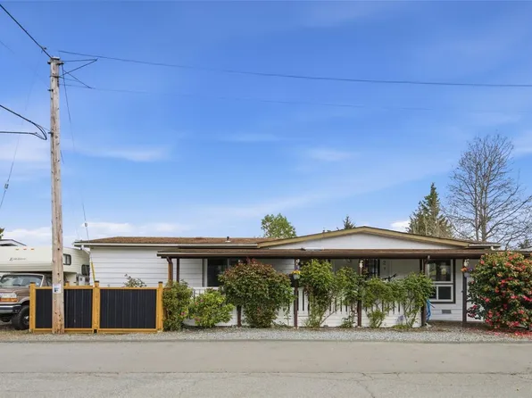 124 Cooper Rd #2, New Songhees 1a, BC V9A 7B3