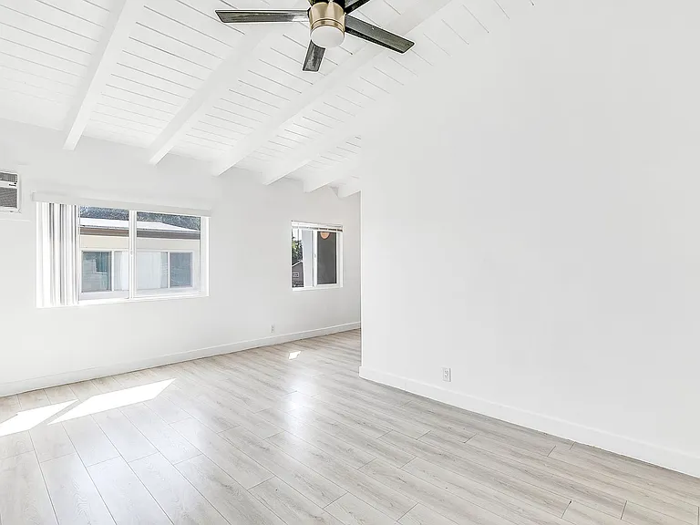 3324 Drew Street — Photo 2