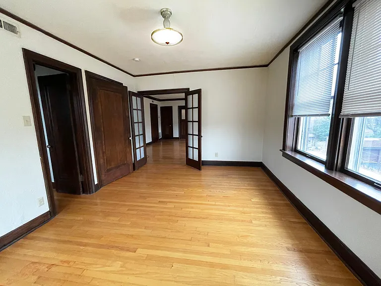 6648 Oakland Ave — Photo 7