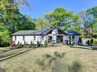1695 Maple Ridge Dr, Suwanee, GA 30024