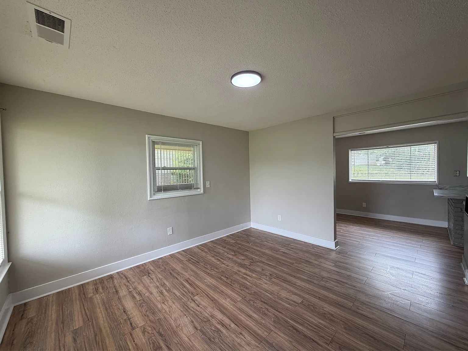 106 Whitney Avenue Northeast - 1 — Photo 2