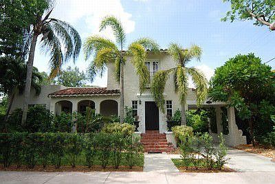 1st image of 944 Andres Ave