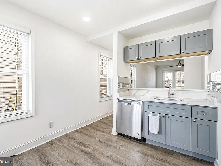 11 E Atlantic Ave — Photo 15
