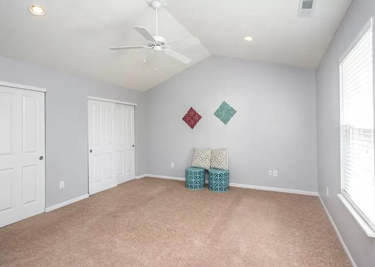 9131 Walker Park Dr — Photo 5