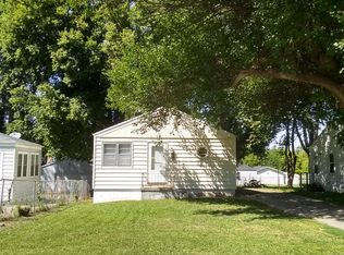 3476 Ruggles St, Omaha, NE 68111