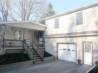 9769 S Protection Rd, Holland, NY 14080