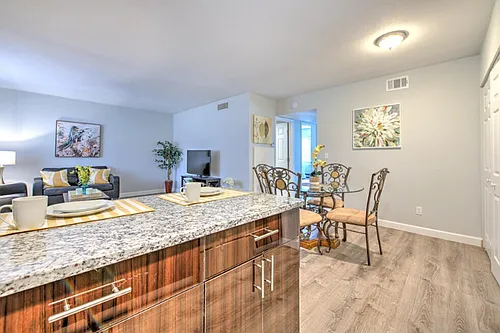Pearl Cove Apartments Photo 1