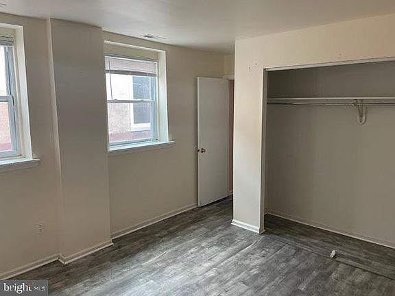 4th image of 303 South St #3
