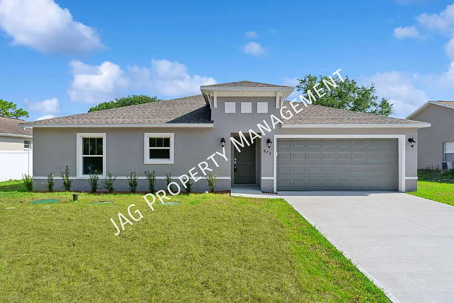 675 Raleigh Rd SE