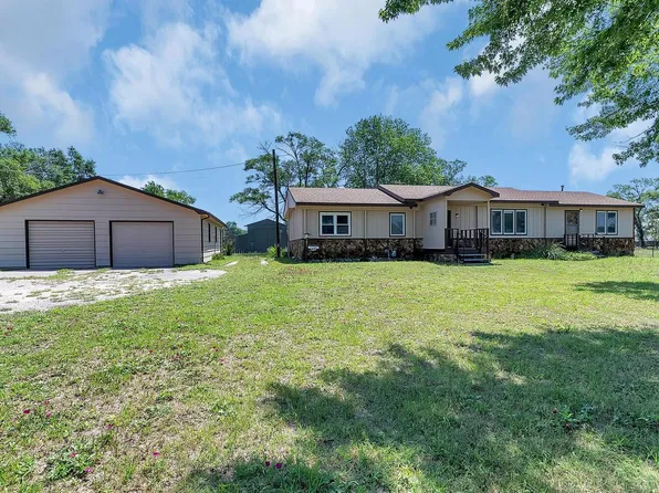 8800 S Broadway Ave, Haysville, KS 67060