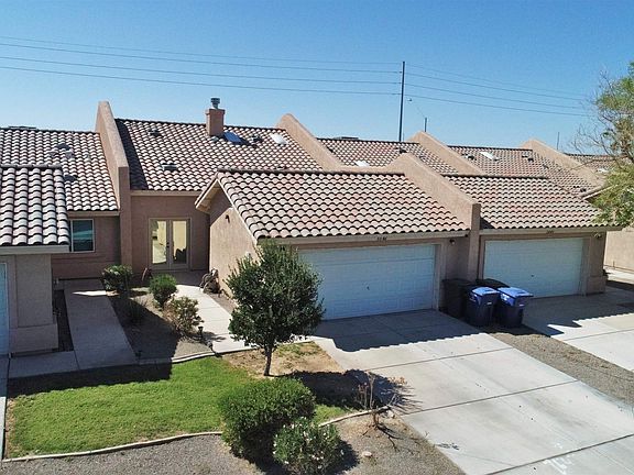2nd image of 3046 S Robert Way