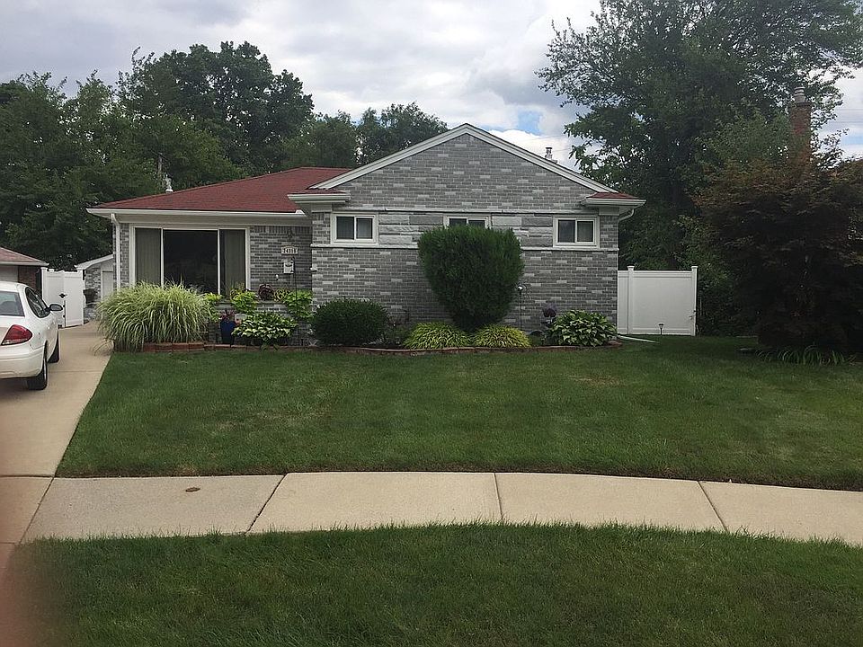 1st image of 24310 Oneida Ave