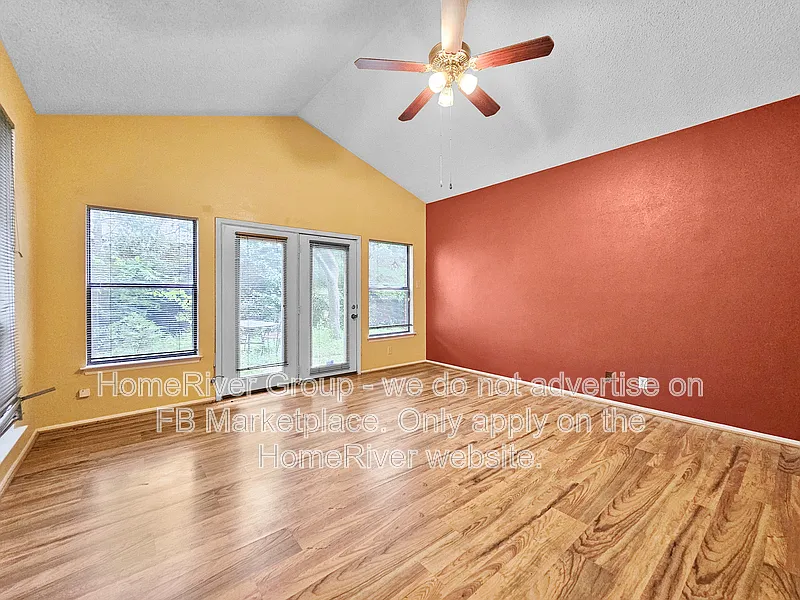 3 bed, 2.0 bath, 1343 sqft, $1,675 — Photo 4