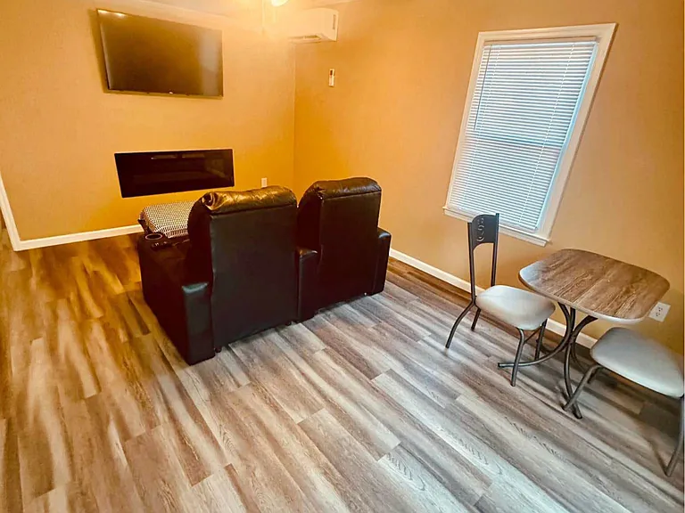 103 Beau Ct — Photo 9