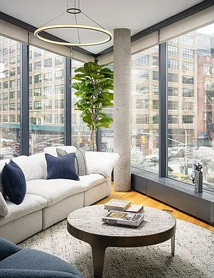 Rented by 18 REALTY | media 25