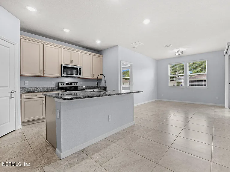 14407 Spring Light Cir — Photo 22
