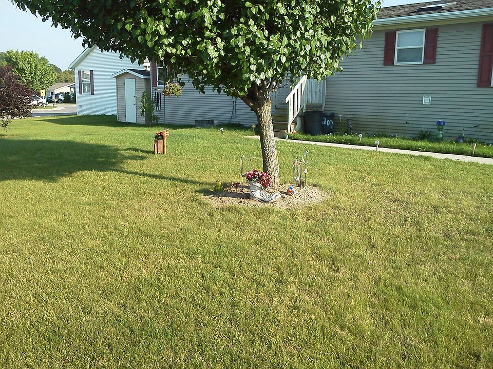 1st image of 207 Boston Cir