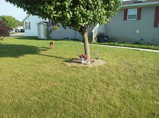 207 Boston Cir, Saline, MI 48176