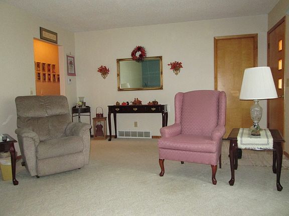5th image of 1029 7th St S