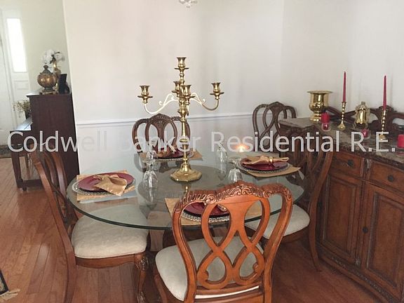 4th image of 10740 Woodchase Cir