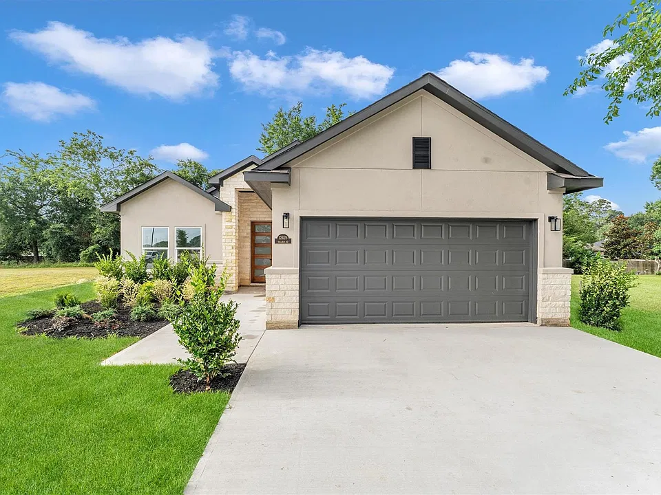12425 Walden Rd