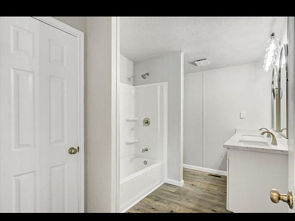 4th image of 2622 Fm 2938 Rd