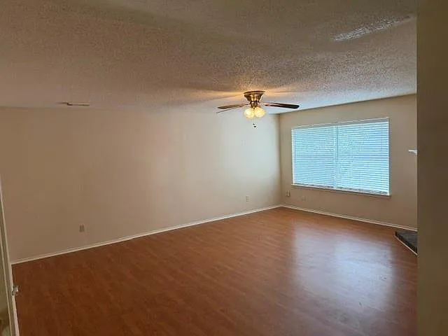 2210 Robinsons Ferry Rd — Photo 7