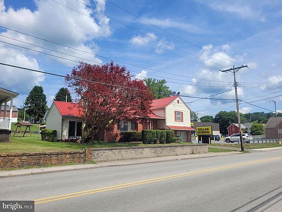3rd image of 202 S Main St