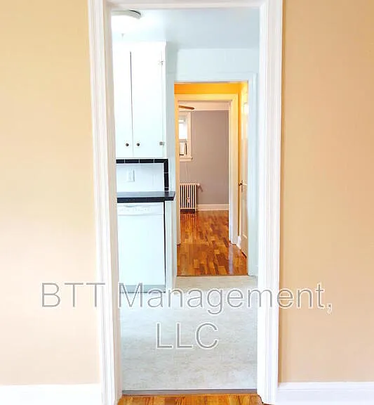 8210 Greenwood Ave #1 — Photo 22
