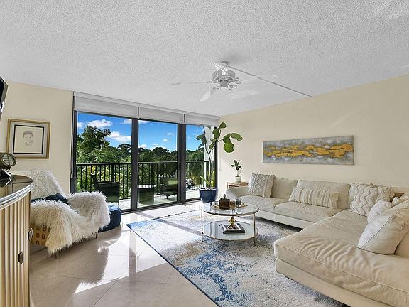 5th image of 1301 River Reach Drive #411