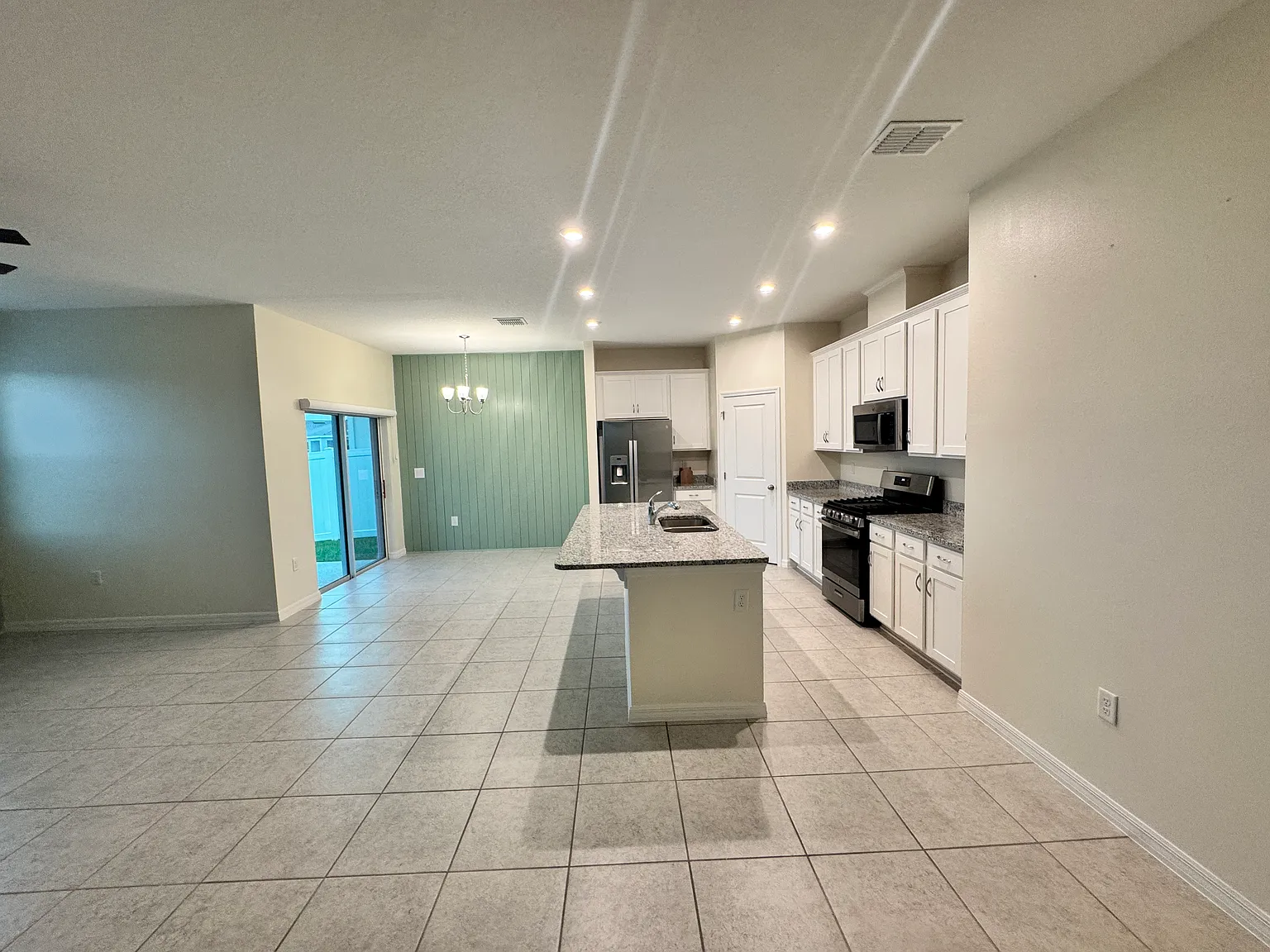 Unfurnished 4 Be 2 Ba Home In Leesburg — Photo 4