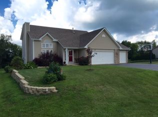 1256 Glacier Dr, Byron, IL 61010