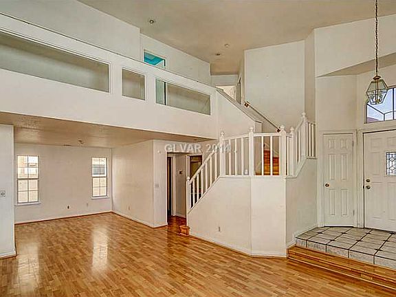 3rd image of 3108 Forest Lake St