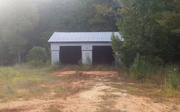 4th image of 560 Lee Road 742