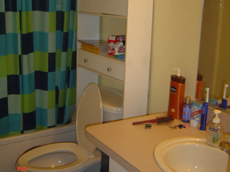 939 Dewey Ave — Photo 8