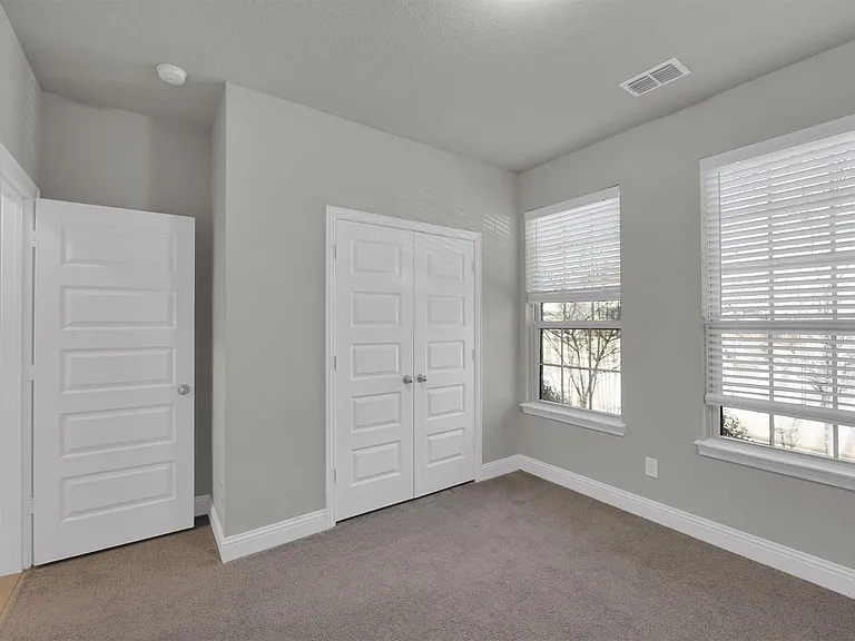 6401 Longhorn Herd Ln — Photo 4