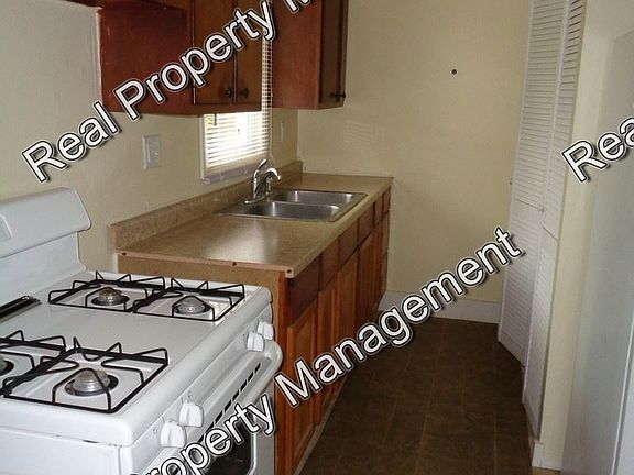 3rd image of 5500 Aspen Ave