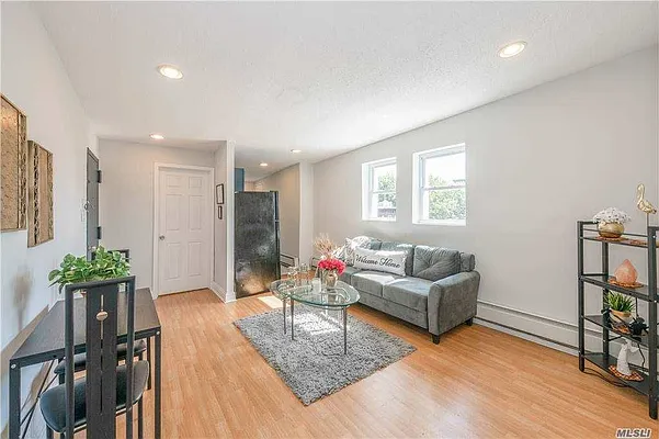 Rented by Century 21 American Homes | media 23