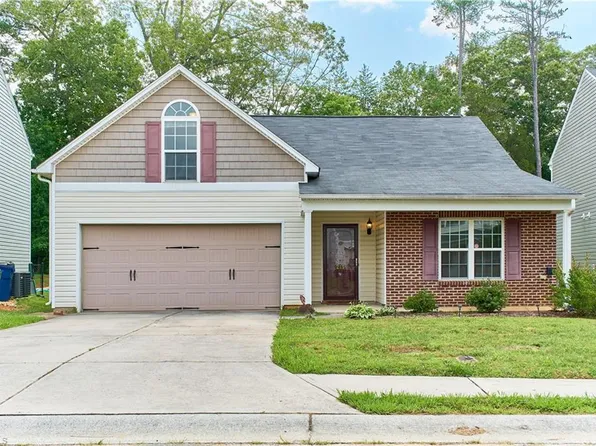 215 Trimble Dr, Elon, NC 27244