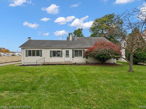 2nd image of 5674 Heathdale Ave