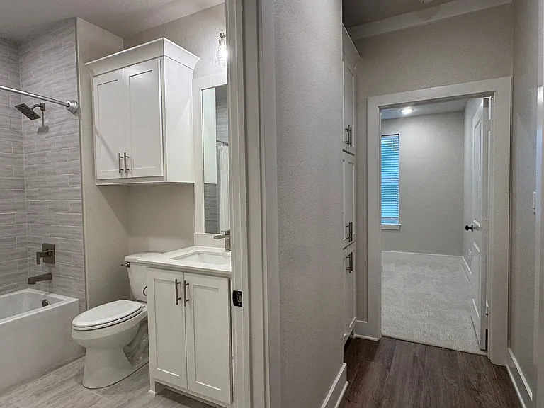 7035 Hillside Ave — Photo 7