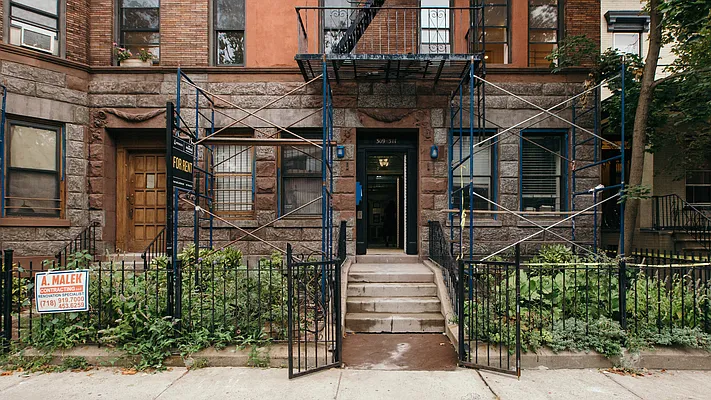 Rented by Nooklyn NYC LLC | media 19