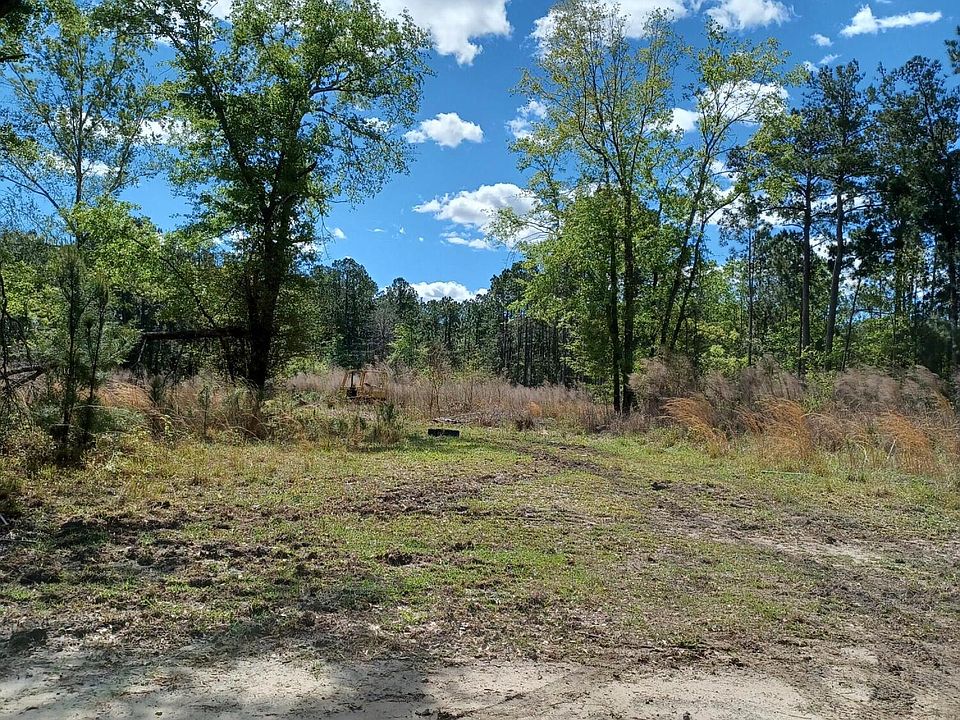 2nd image of 376 Winding Rd