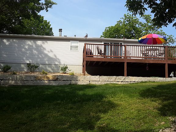 4th image of 166 Rose Marie Dr