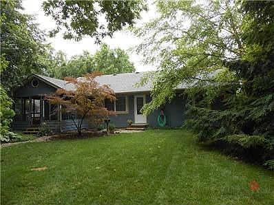 2nd image of 8647 Stonewall Dr